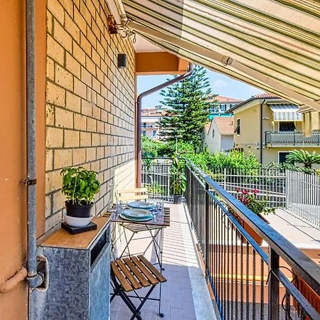 Pet Friendly Apartment In Lavagna With Wifi アパート *